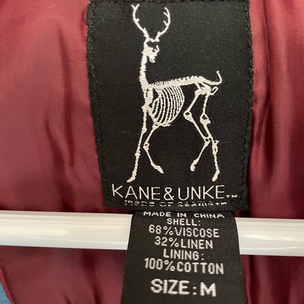 Gray Kane & Unke Sleeveless Button-Up Vest with Pockets - Picture 10 of 10
